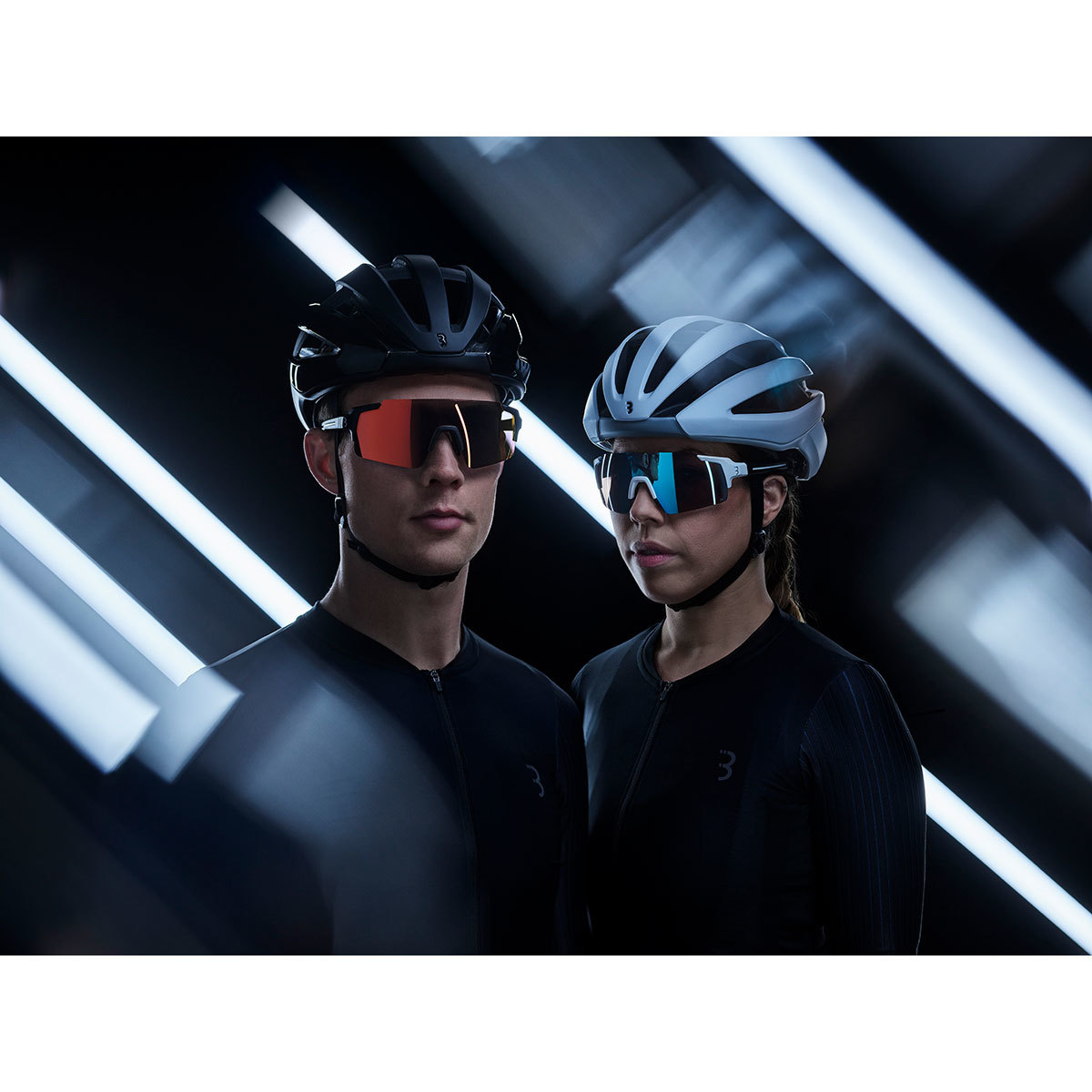 BBB Cycling BSG-70 FullView Sport Zonnebril HC Blue Mirror Lens Mat Wit