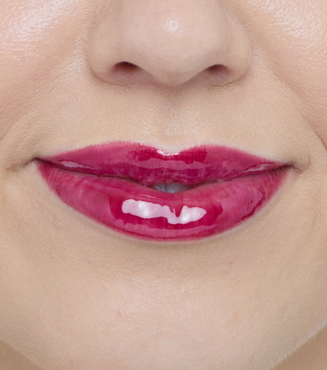 Revolution - Delineador labial Pout Liner - Jelly Berry Mauve