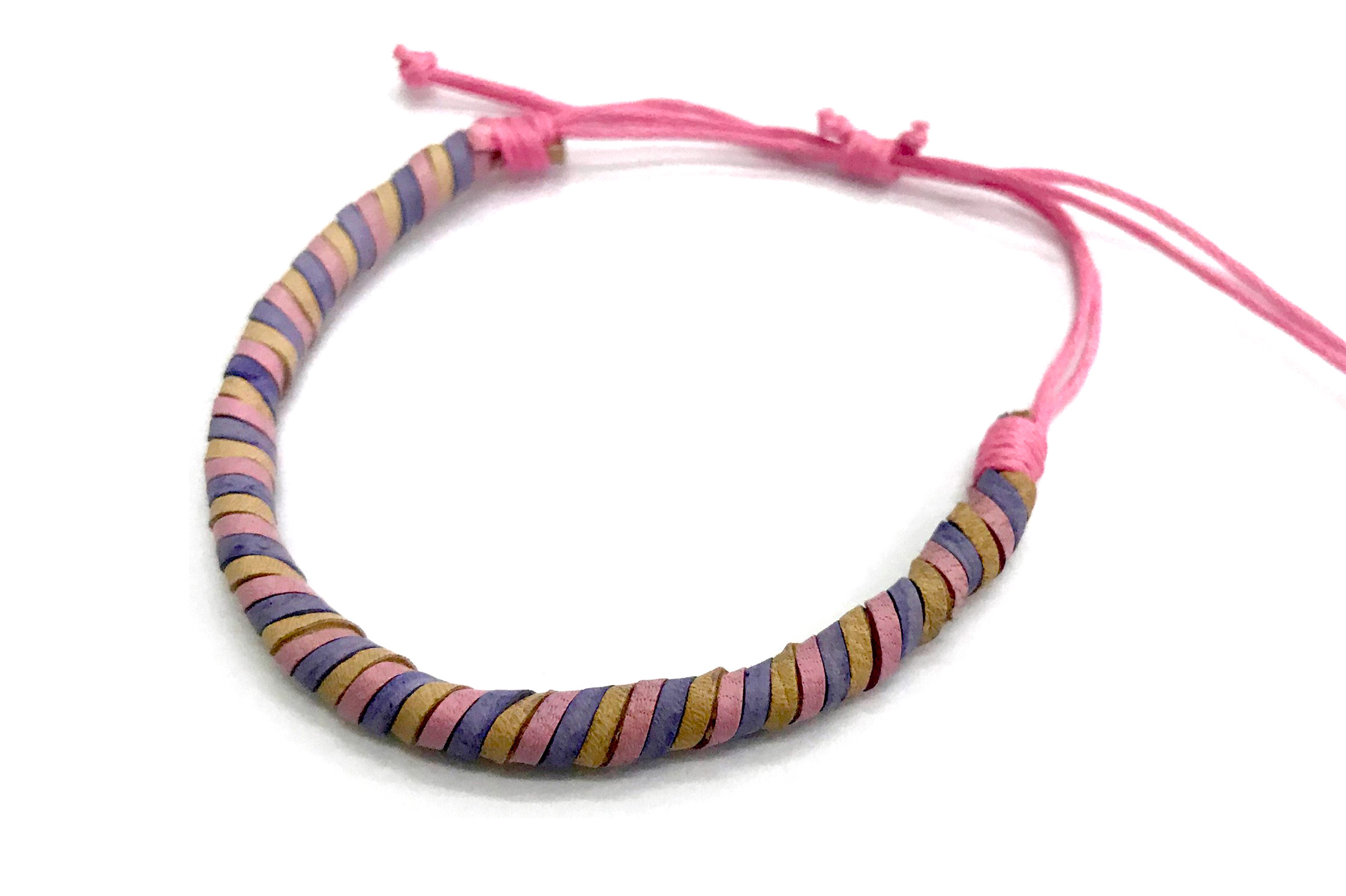Lederarmband gedreht, rosa, lila günstig bestellen