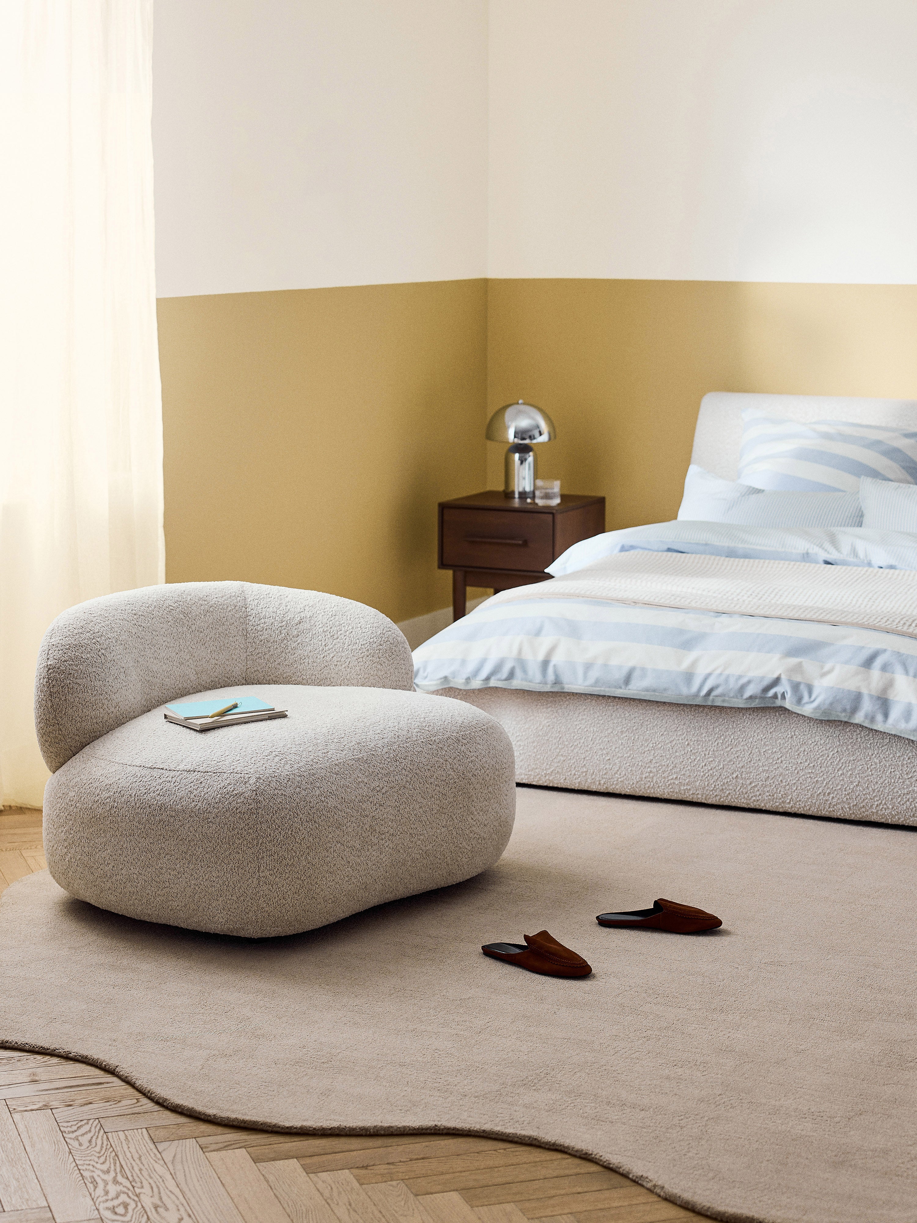 Loungefauteuil Alba uit teddy-bouclé