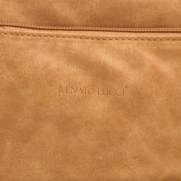 Renato Lucci schoudertas