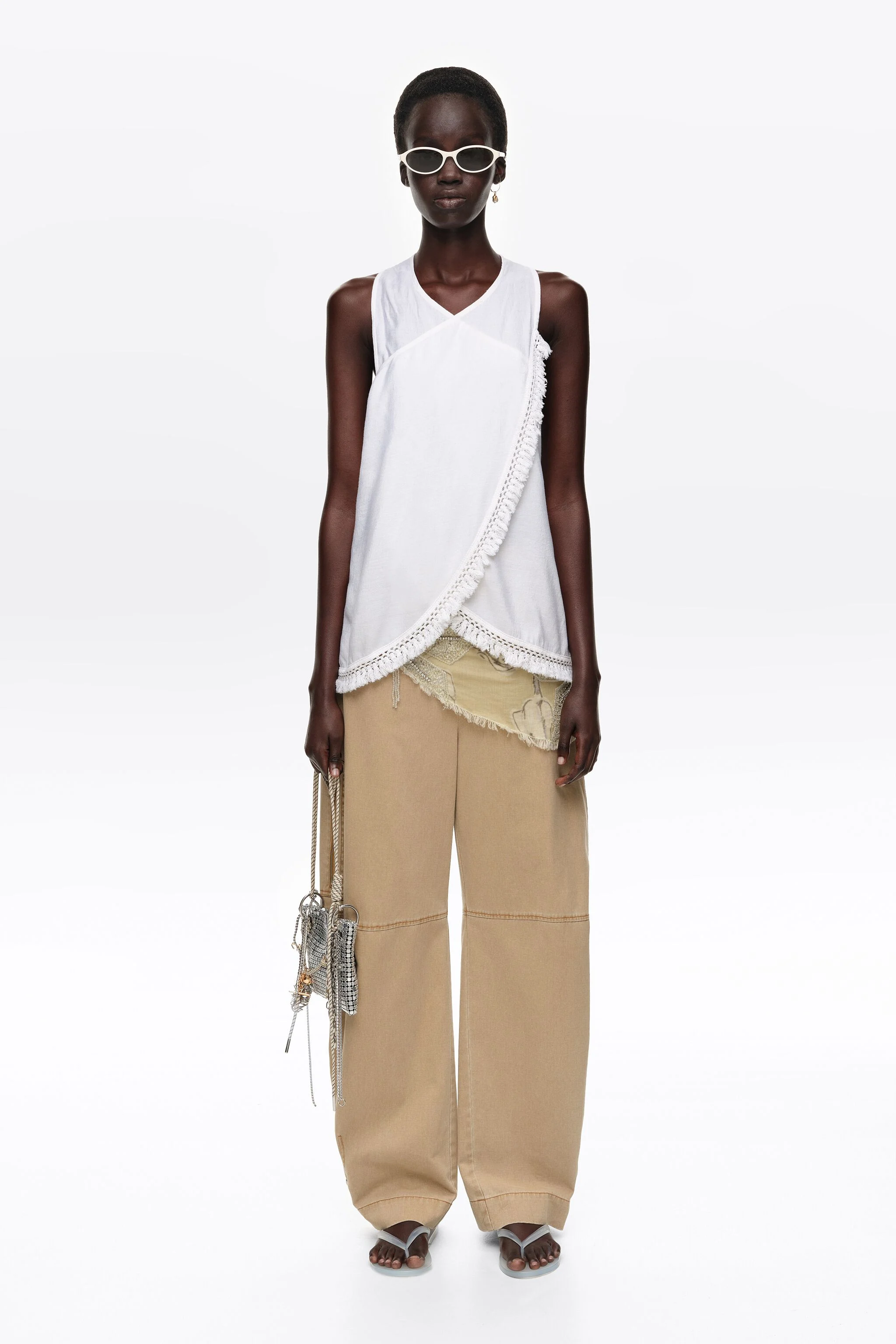 Top envelope branco com franjas