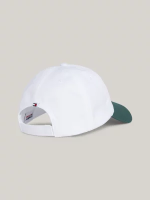 Boné de beisebol com logotipo