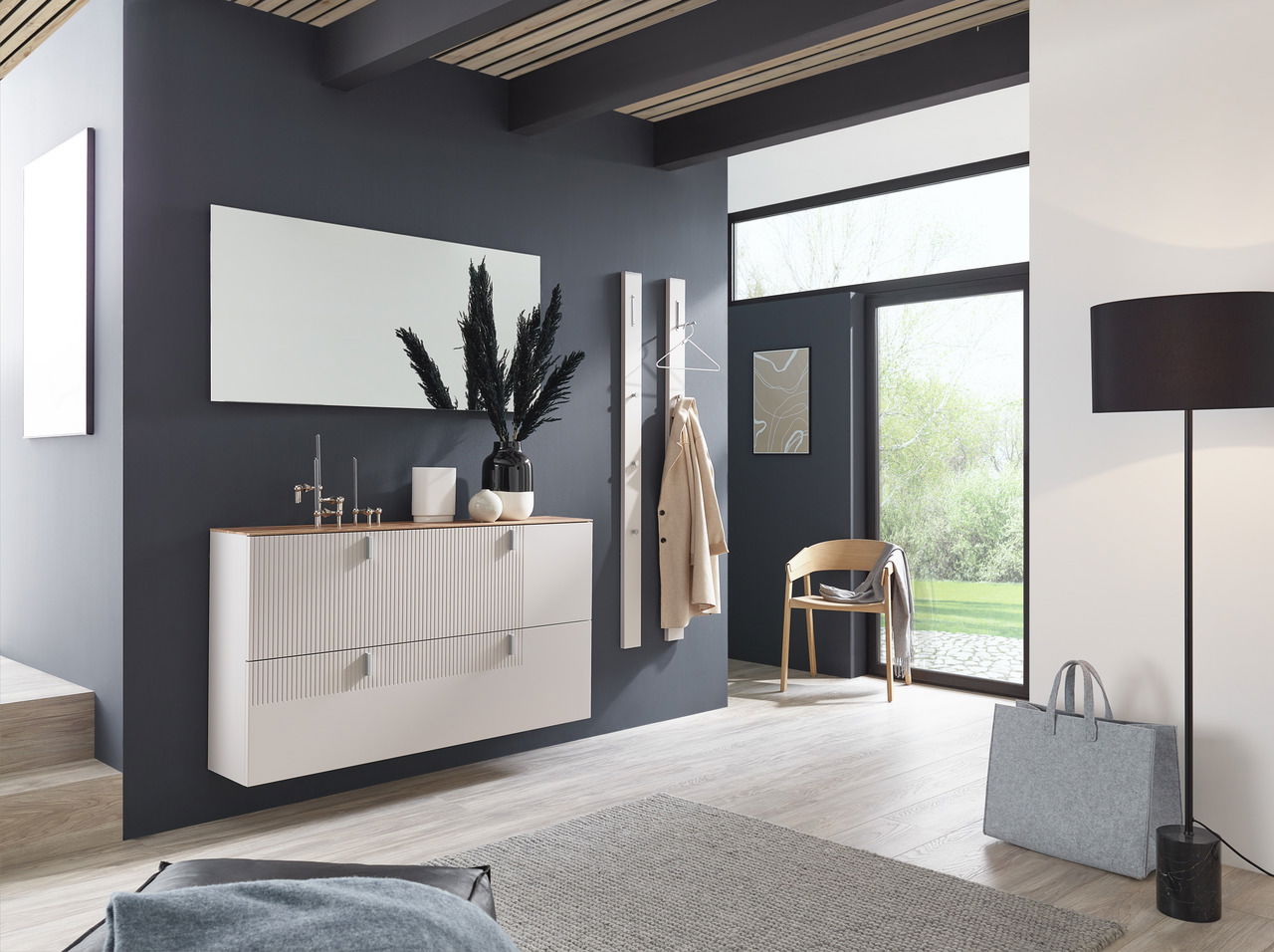 Dieter Knoll Hängeschuhschrank CORTINA