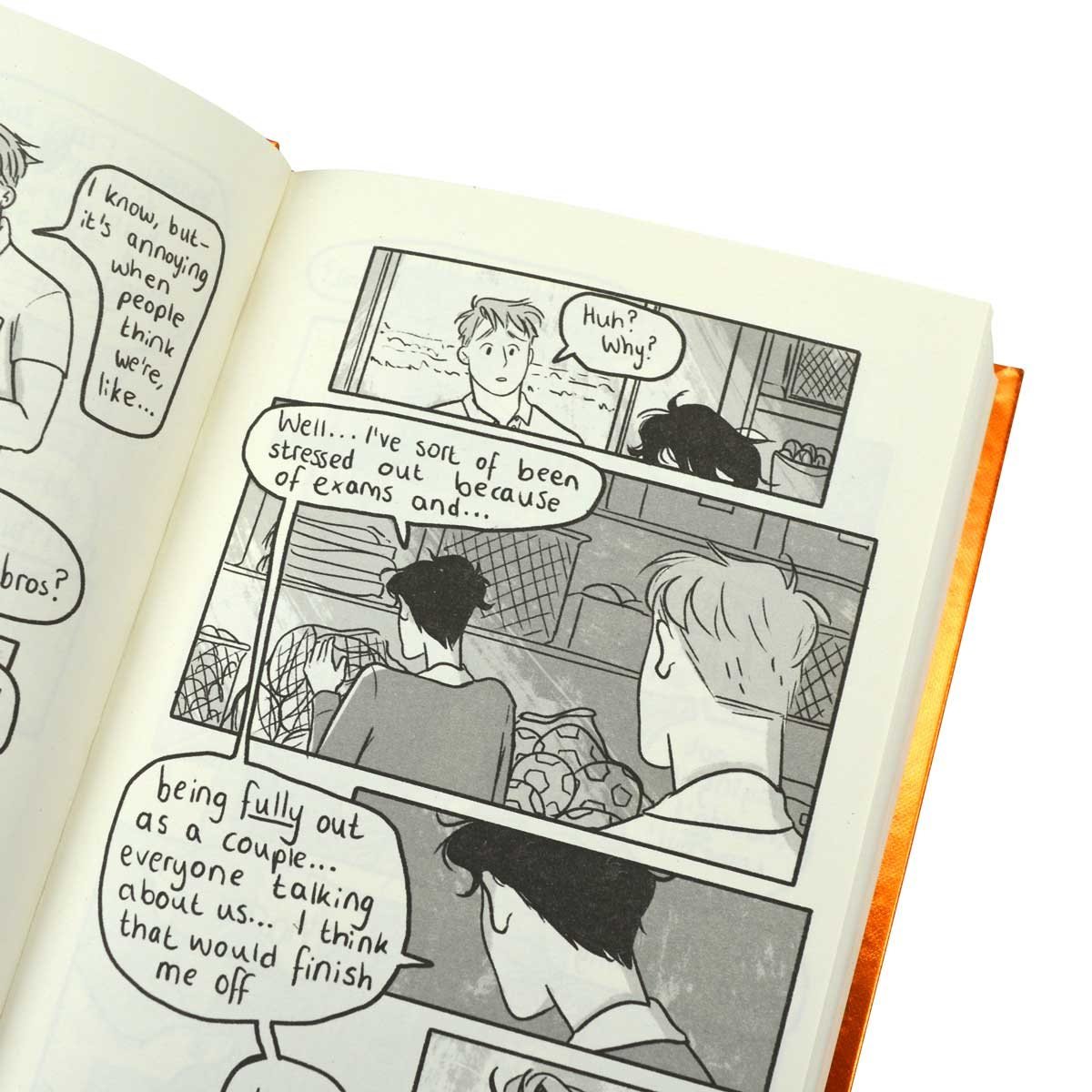 Heartstopper Volume 3 - Heartstopper (Hardback)