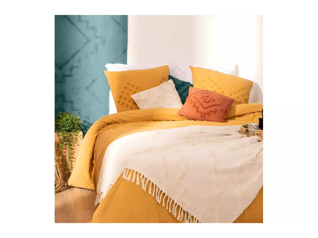 Jeté de Lit en Coton Ivoire motif Inca tufté 130 x 180 cm