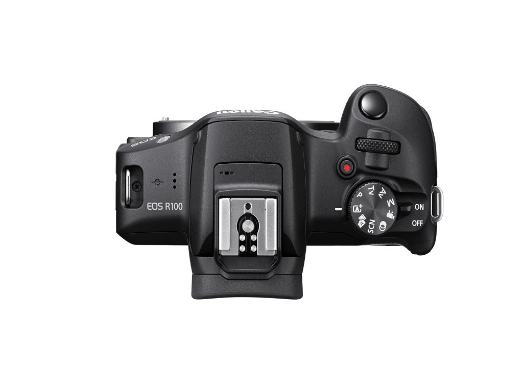 MÁQUINA FOTOGRAFICA CANON EOS R100   RF-S 18-45MM IS S
