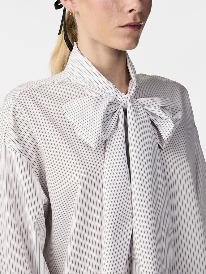 YAS YASLOMA LS STRIPE SHIRT S. Hvid