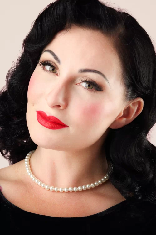 Lovely Grace Pearl-choker in ivoor