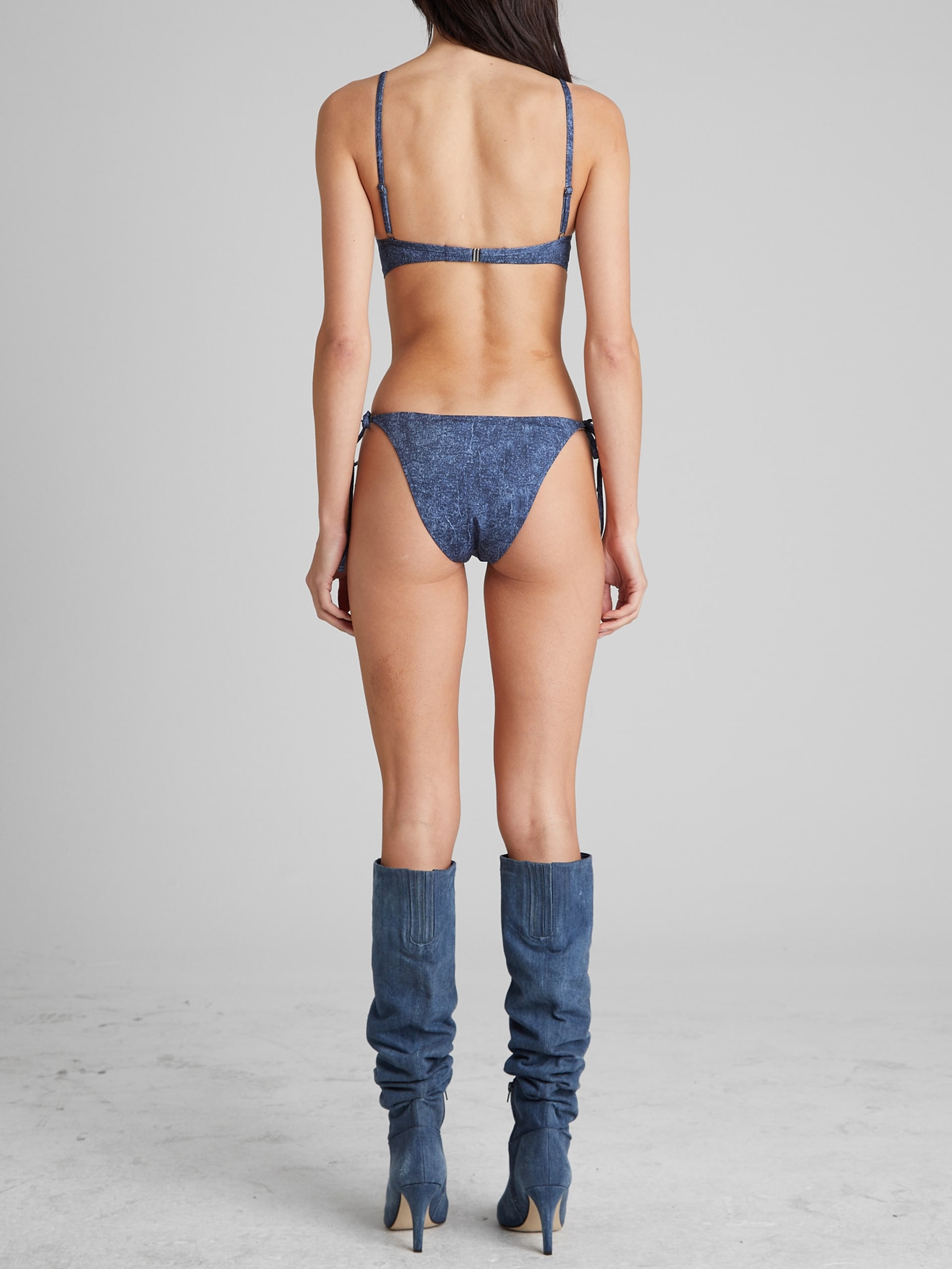 Calcinha de biquíni triangular com estampa jeans