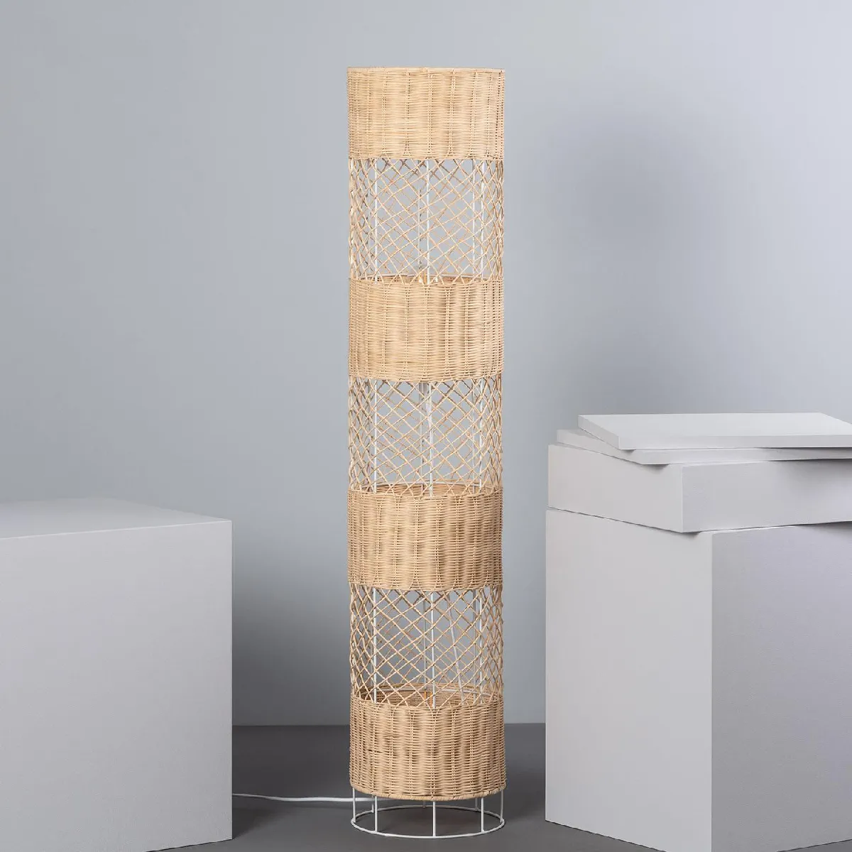 Ledkia Lampadaire Rotin Rubra