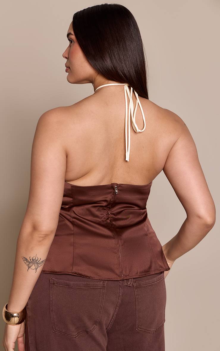 Dark Chocolate Haut Dos-nu En Satin Avec Détails Contrastants Grande Taille
