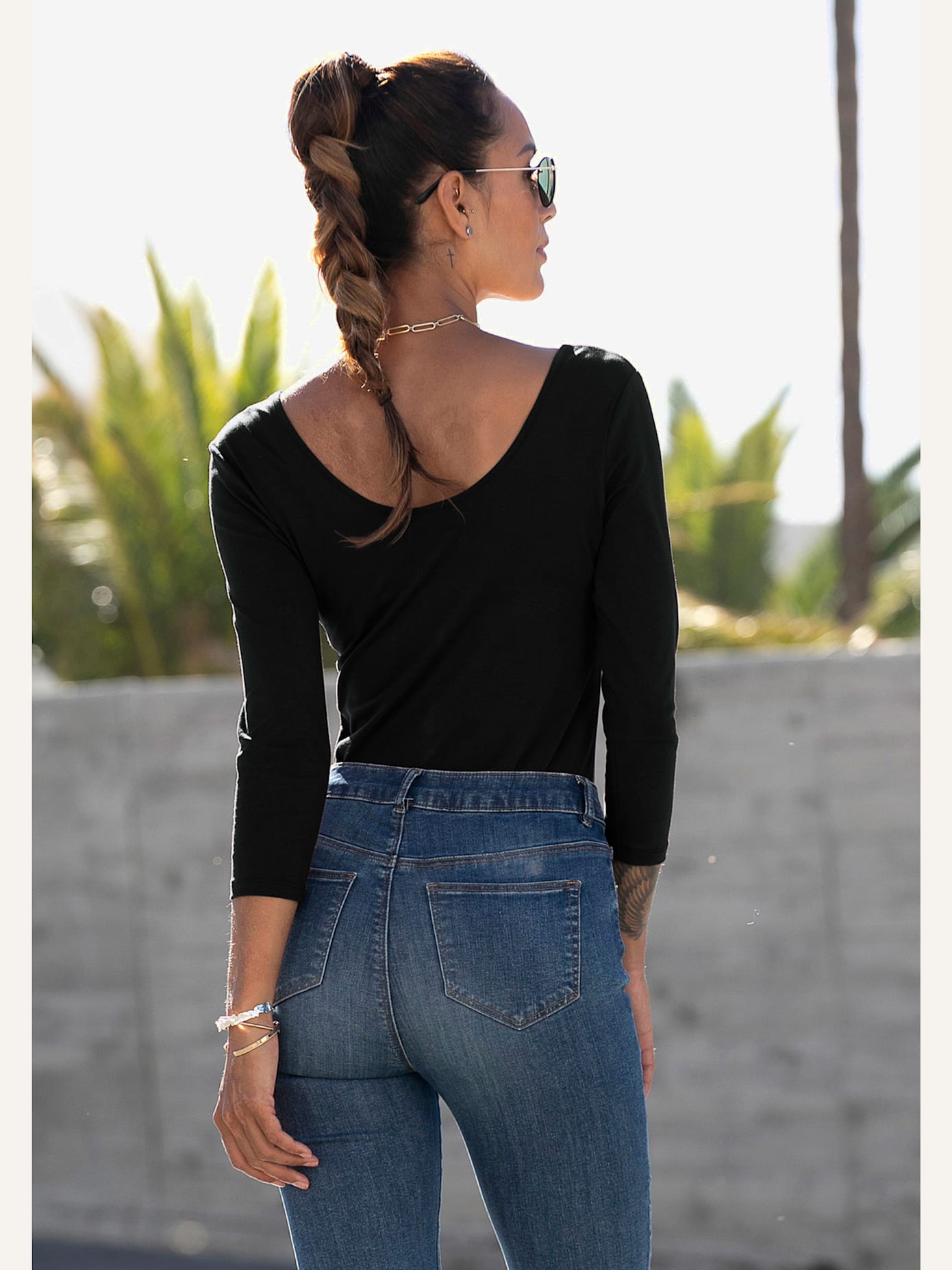 T-shirt manches longues encolure dos arrondie