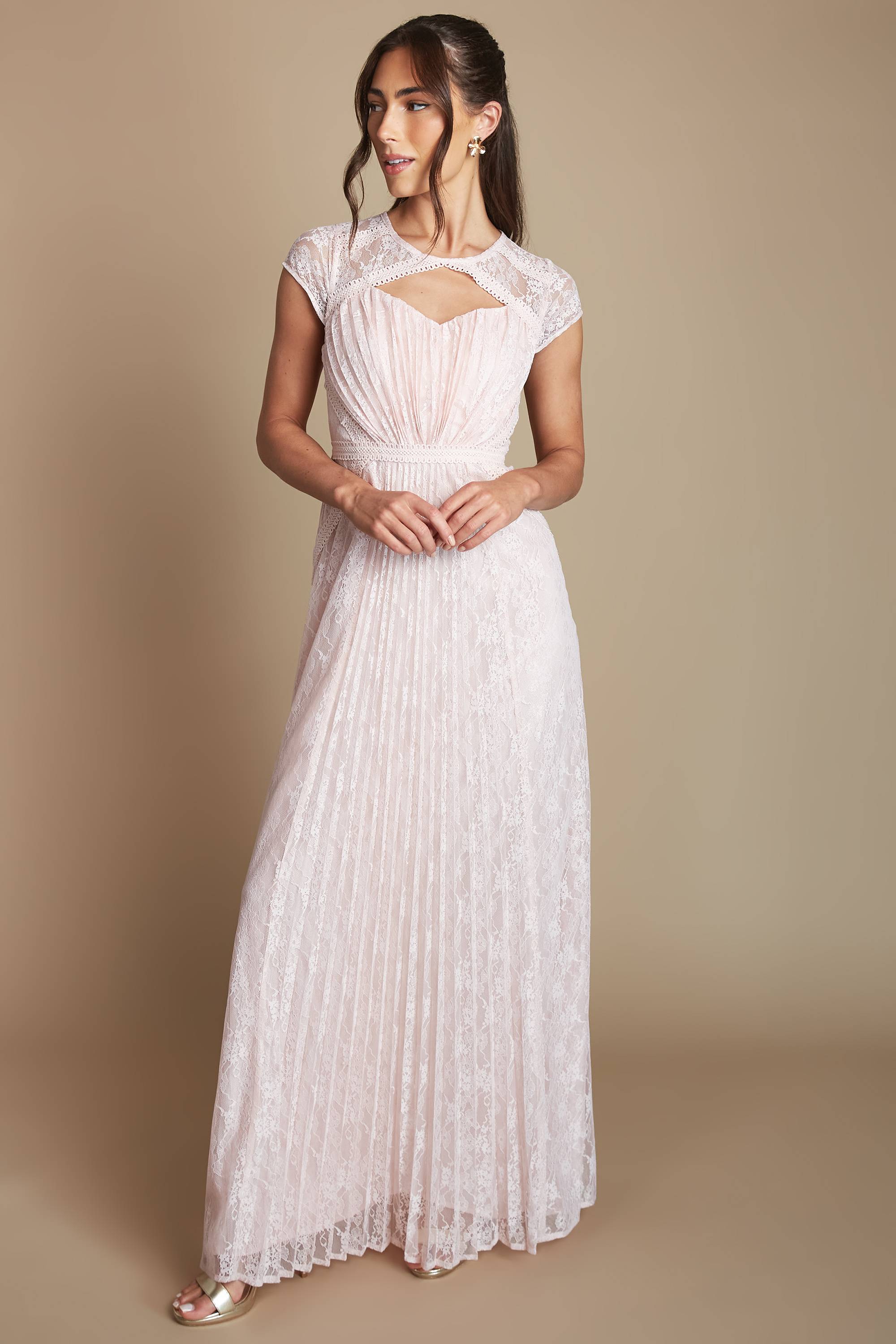 Coast Robe De Demoiselle D'honneur Légère À Panneaux De Dentelle Cordelée