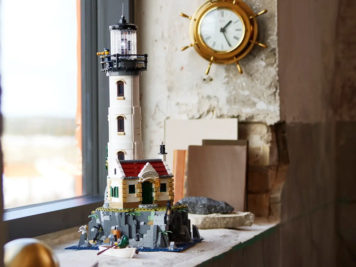 (2065-tlg. Set) Ideas Klemmbausteine Spielzeug Gebäude Modell Bausatz Batteriebetrieben (21335) - Motorisierter Leuchtturm