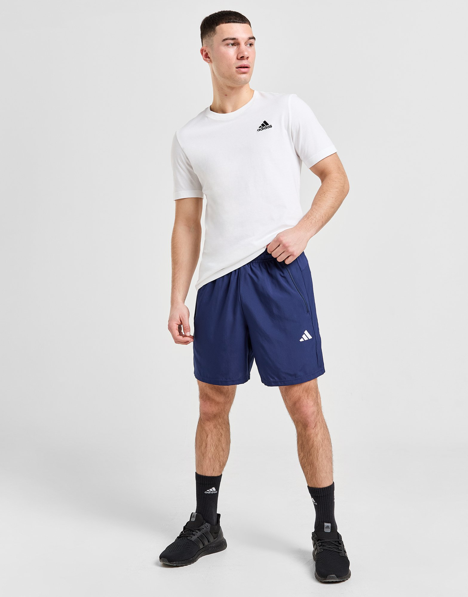 adidas Short d'entraînement en toile Train Essentials
