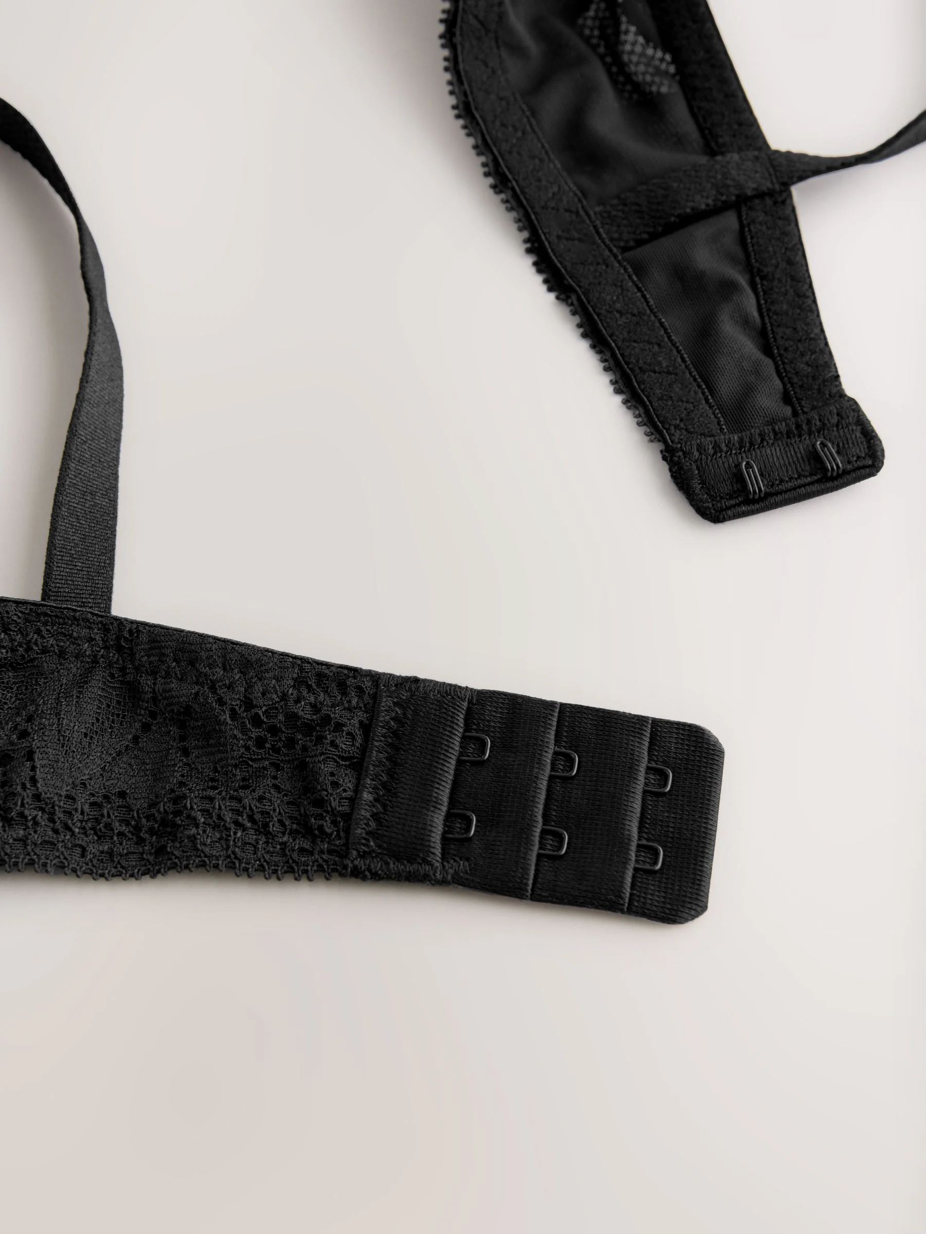 Zwart - A-E Light Pad Lace Bra