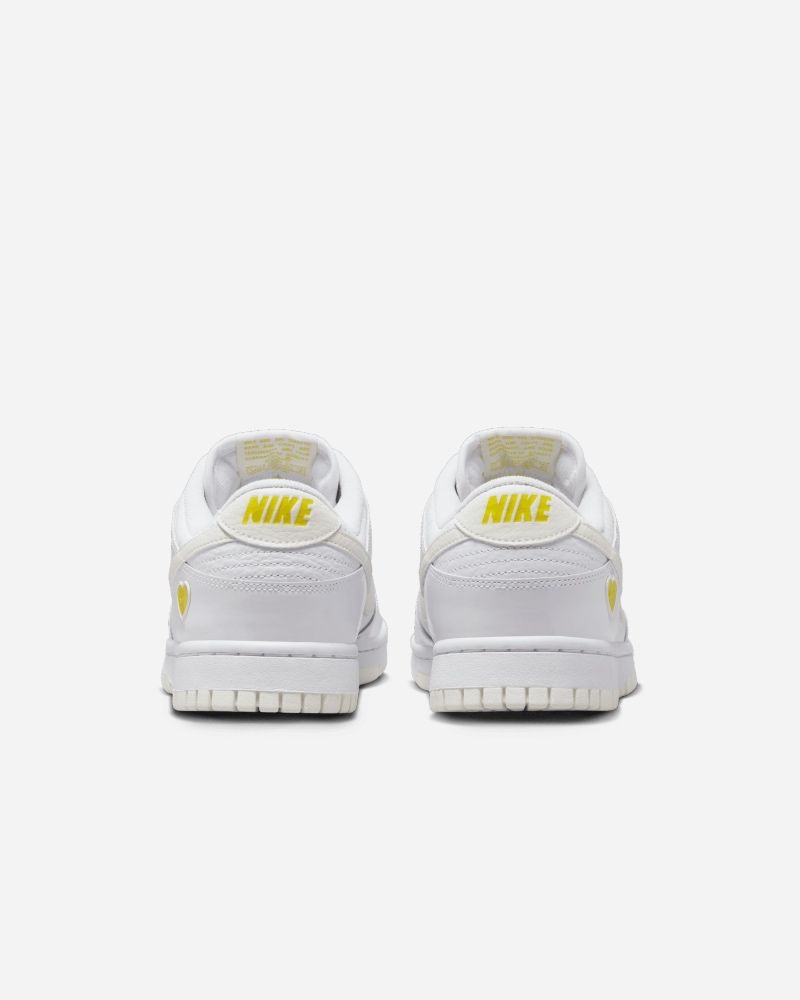 Chaussures Nike Dunk Low Blanc pour femme