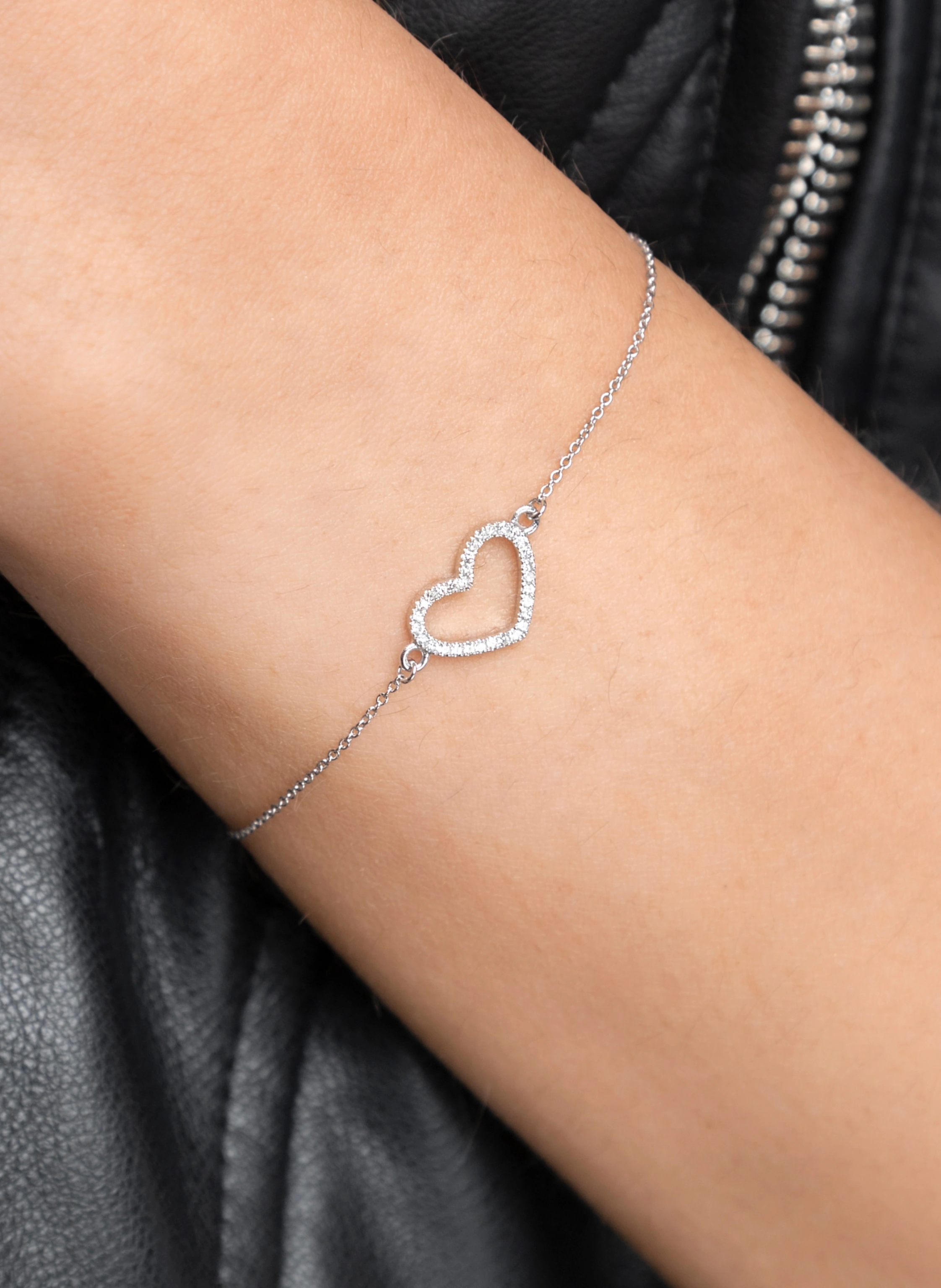 Leaf Armband HEART aus 18 Karat Weißgold mit Diamanten