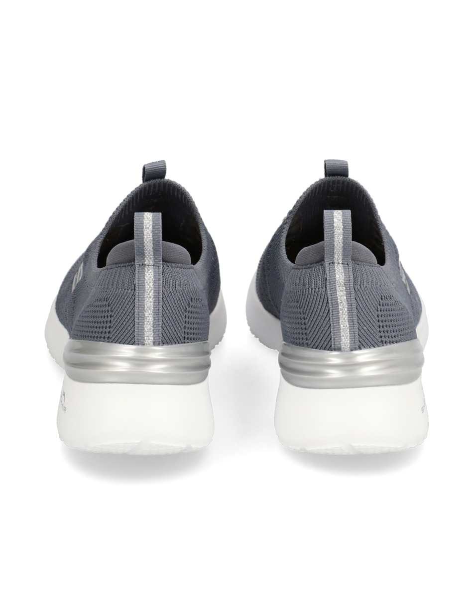 SKECH-AIR DYNAMIGHT