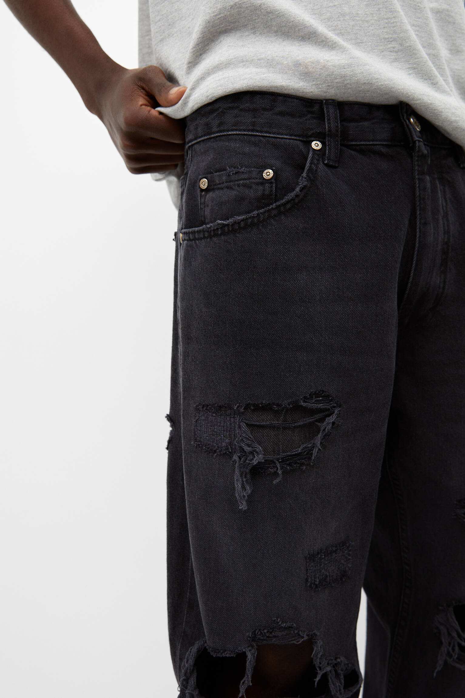 Calça jeans básica rasgada de perna larga - NEG-DELAV