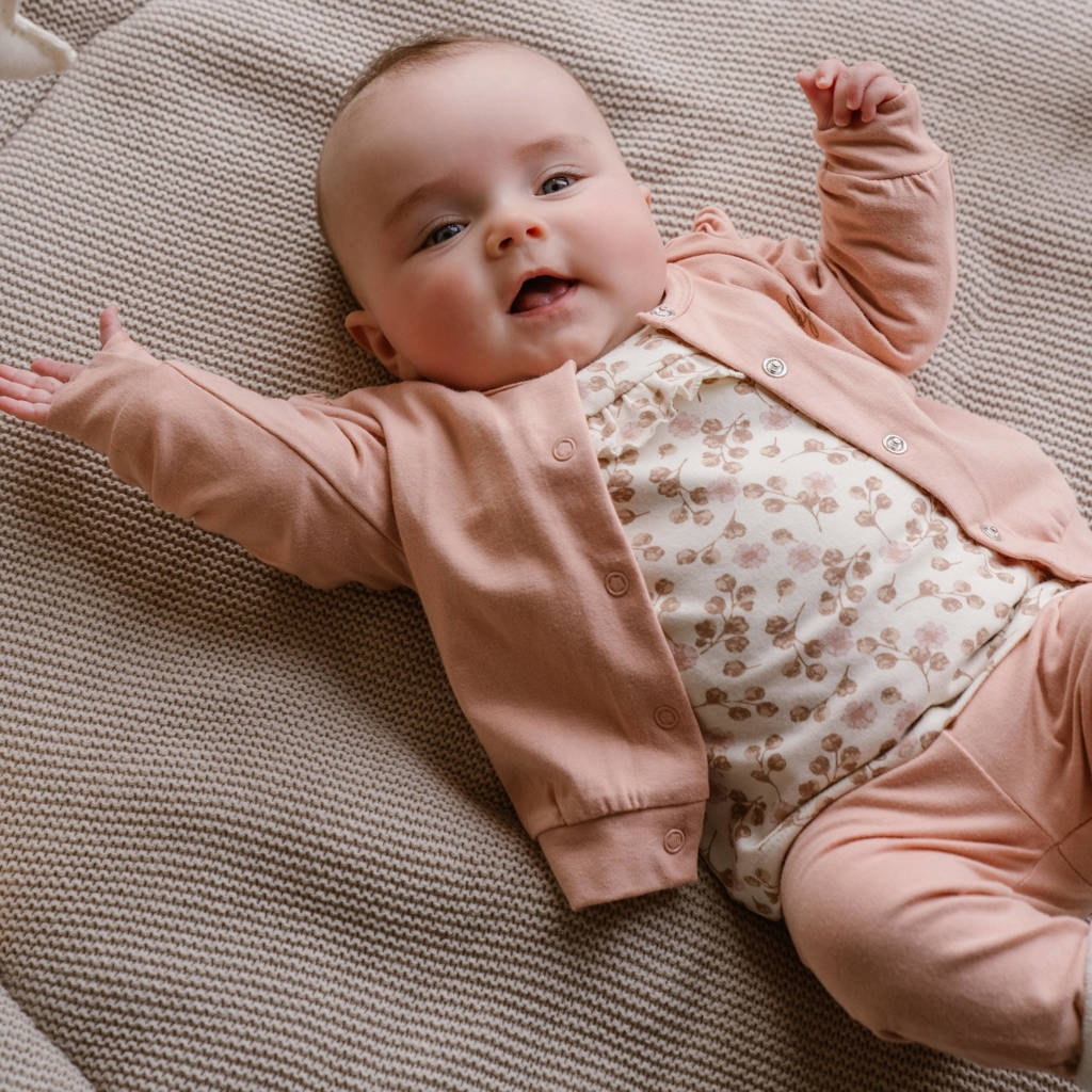 Dirkje vest + longsleeve + broek roze/offwhite