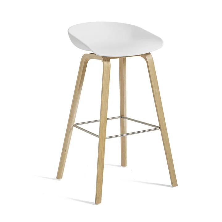HAY - About A Stool AAS 32 H 75 cm, Eiche lackiert / Edelstahl / white 2.0 (Kunststoffgleiter)