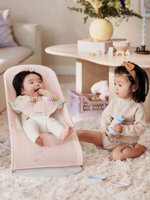 BabyBjörn Balance Soft VippestolMesh, Perlemorrosa/Hvit