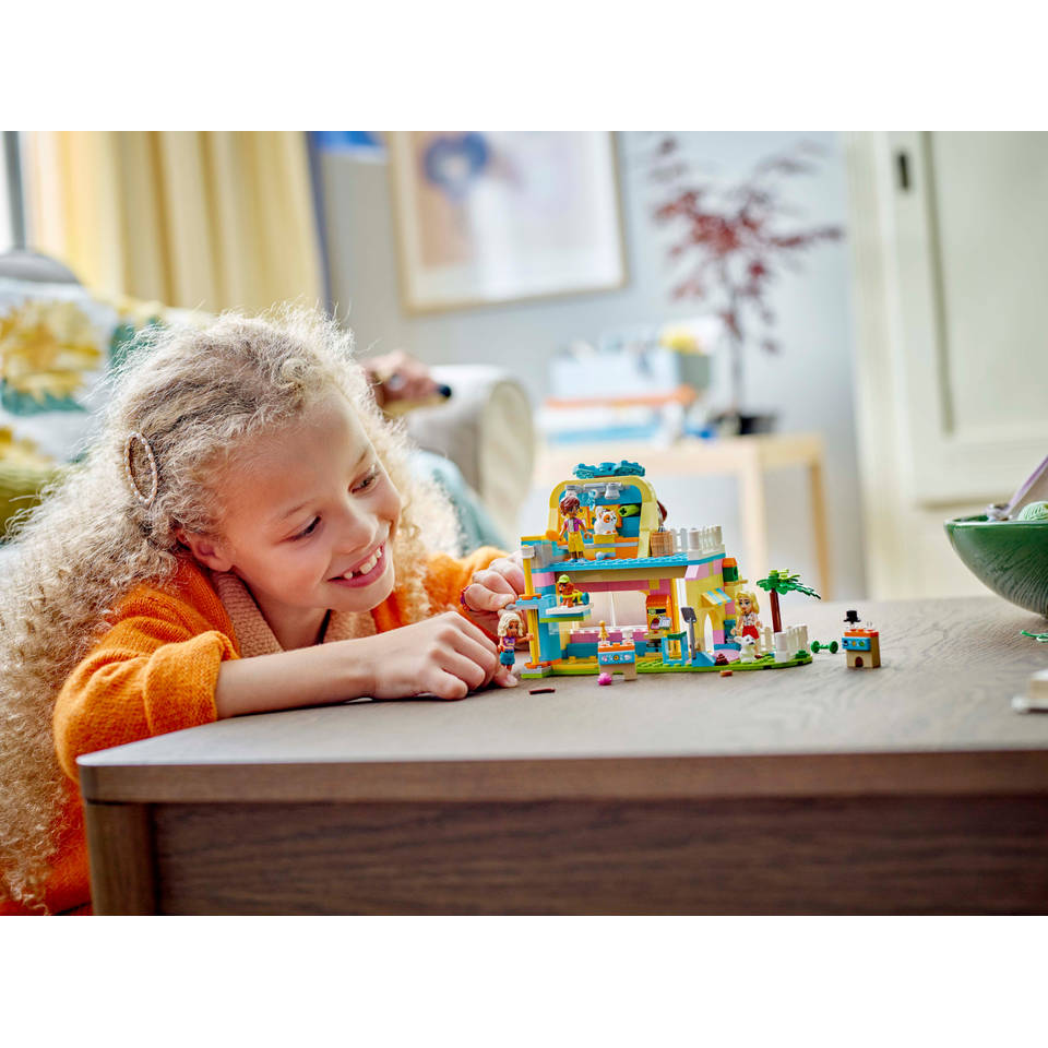 LEGO Friends winkel met dierenaccessoires 42650