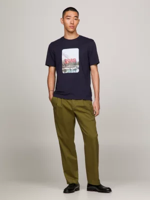 Camiseta com estampa de paisagem