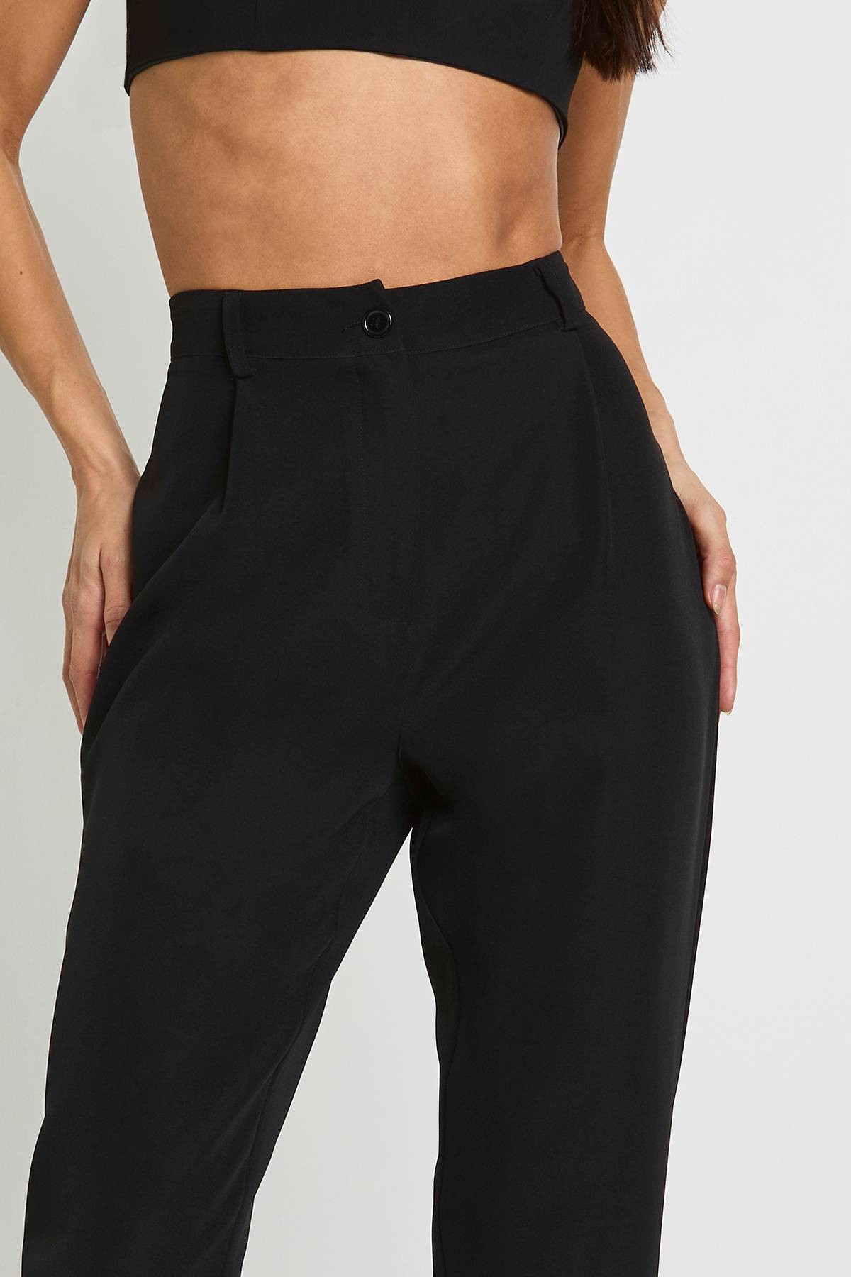 boohoo Pantalon de costume sur mesure, taille haute, coupe fuselée