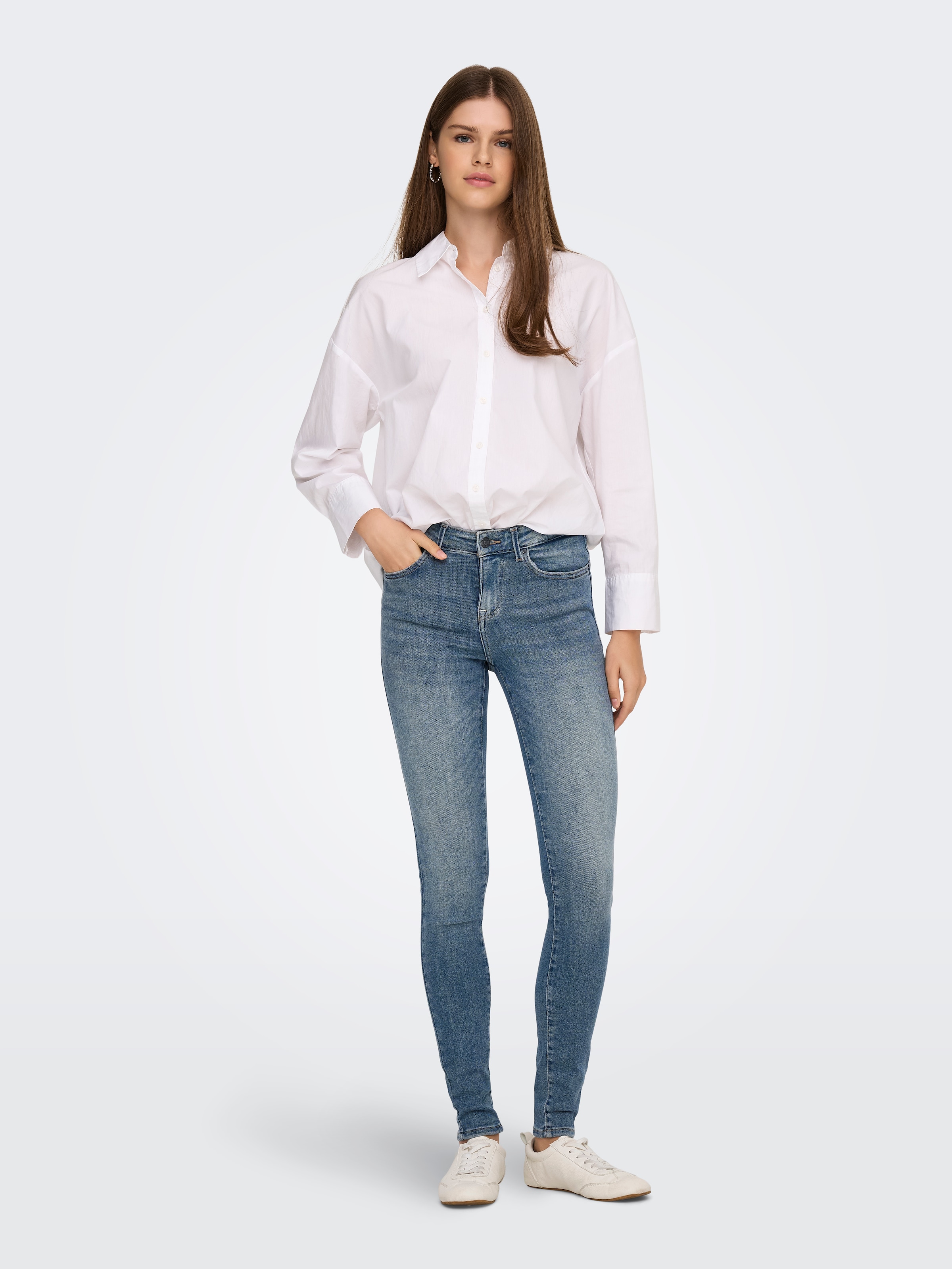 ONLY Skinny-fit-Jeans »ONLPOWER MID WAIST PUSH UP SK DNM BOX«