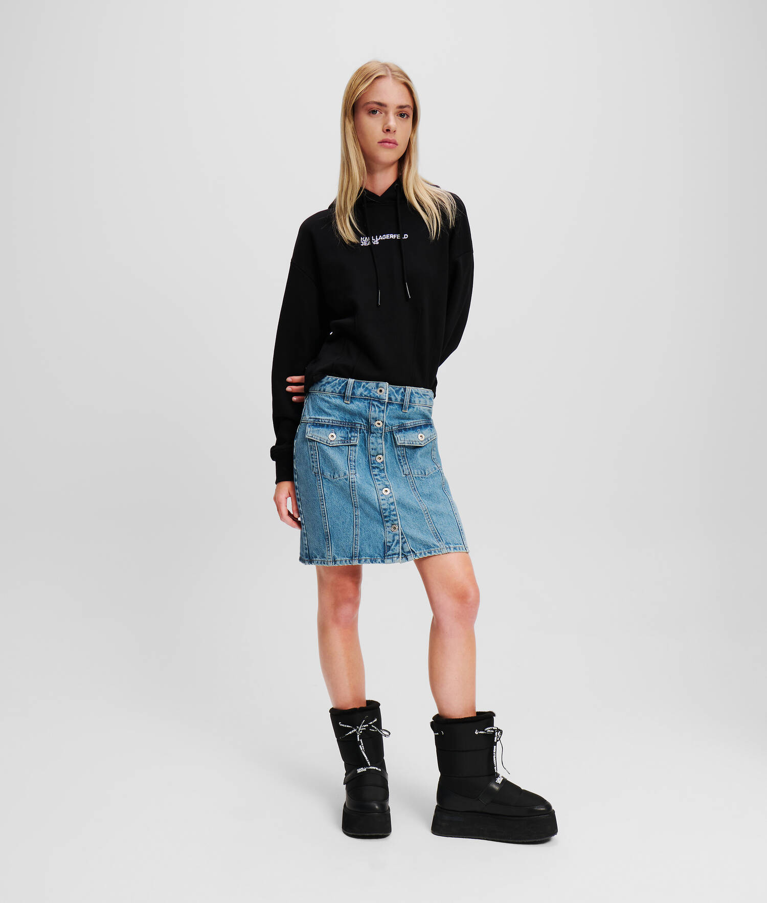 MINI-JUPE EN JEAN KLJ