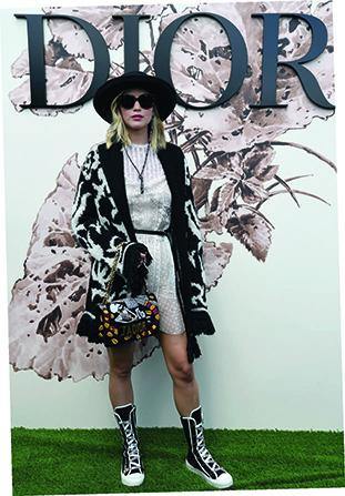 New Mags  Little Book of Dior bog