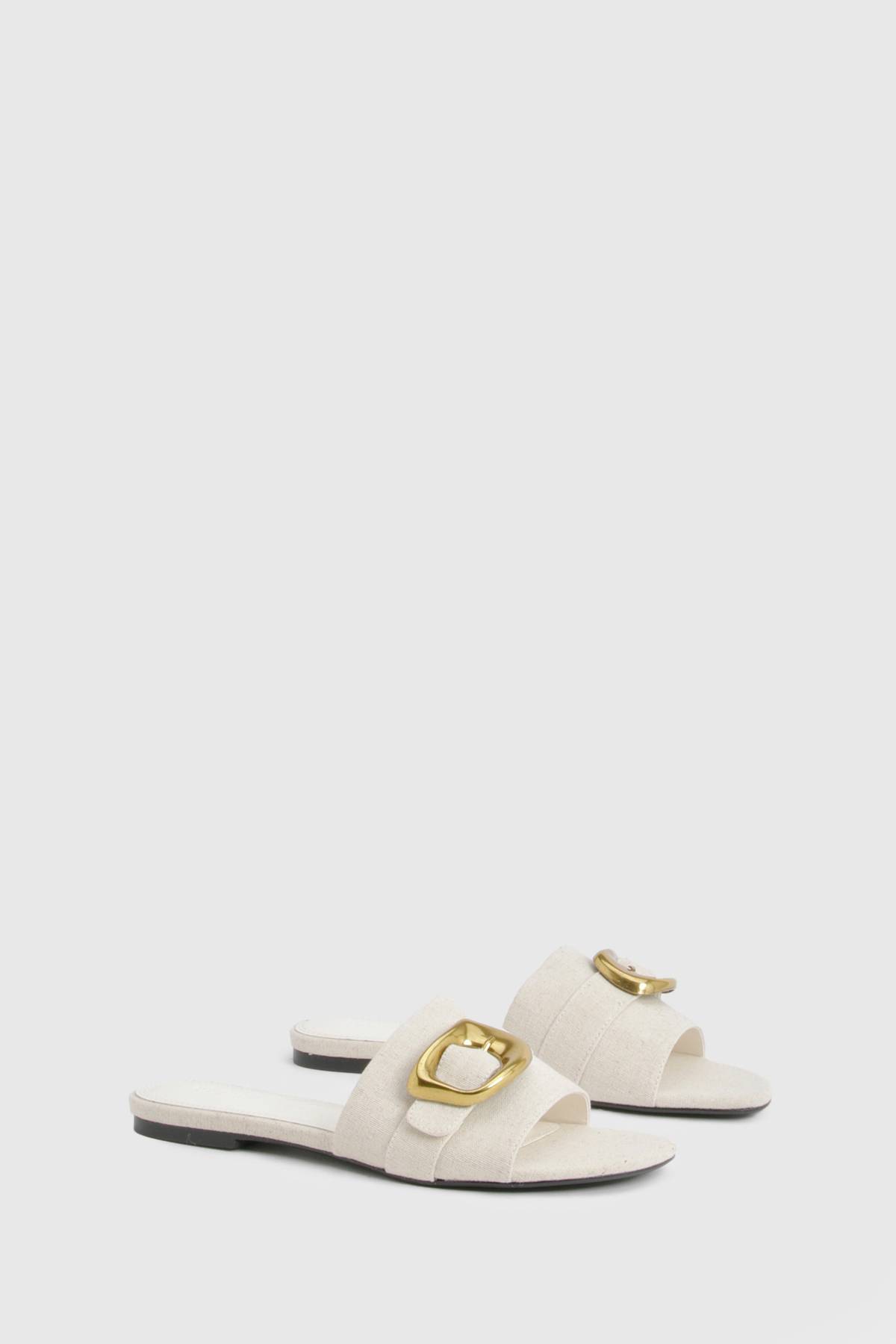 boohoo Sandale Plate En SYNTHÉTIQUE Avec Détail Boucle Dorée