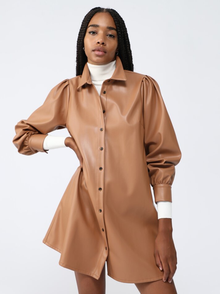 Vestido camisa em couro sintético - Cor camelo, tamanho M