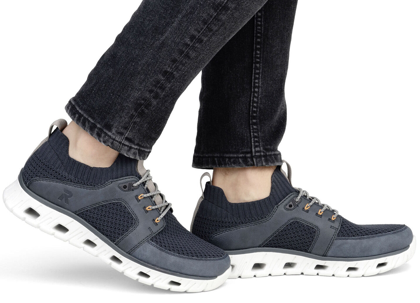 Rieker Sneaker mit elastischer Zierschnürung