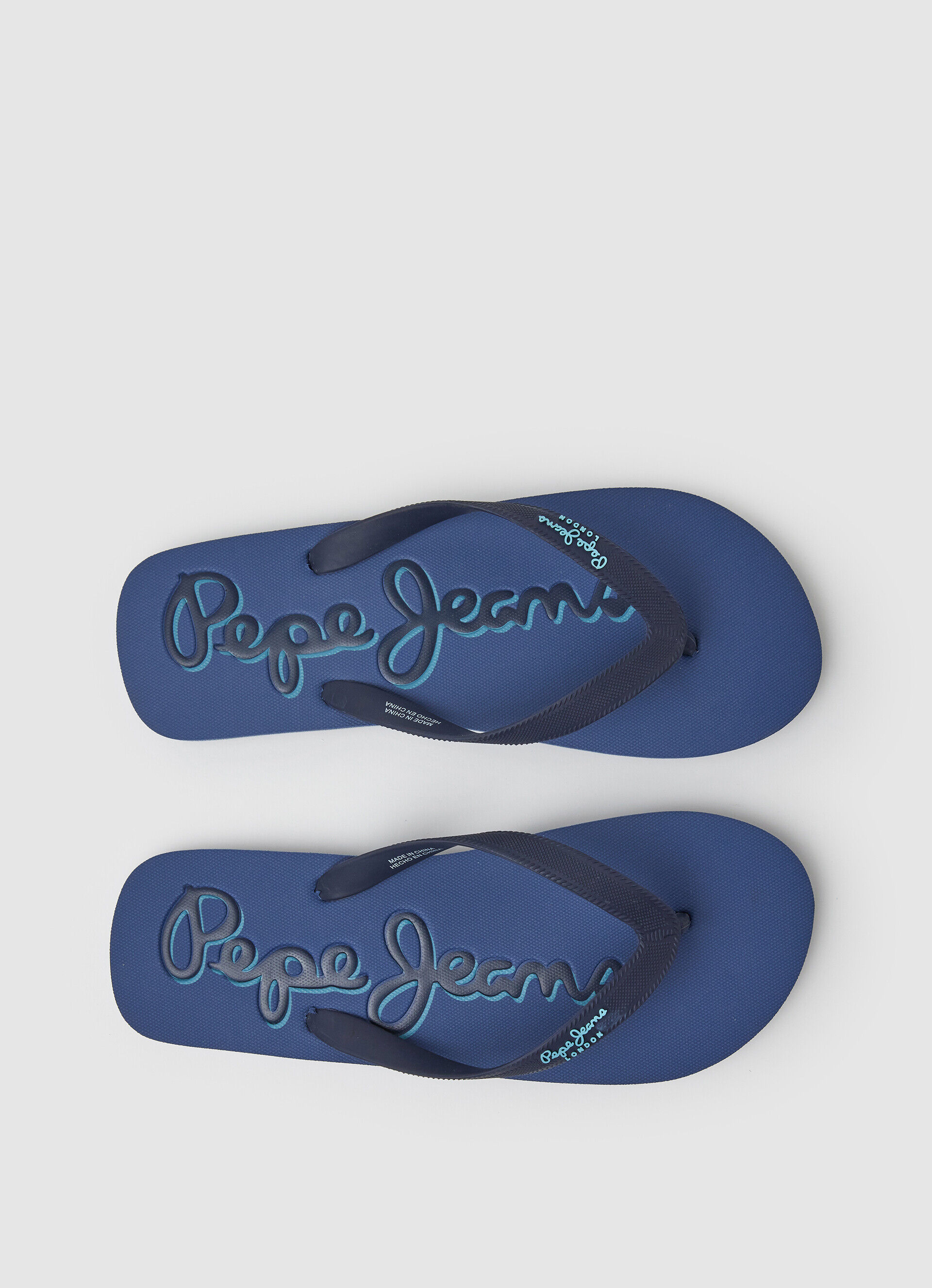 Chinelo com o logotipo da Bay Beach - azul jeans escuro