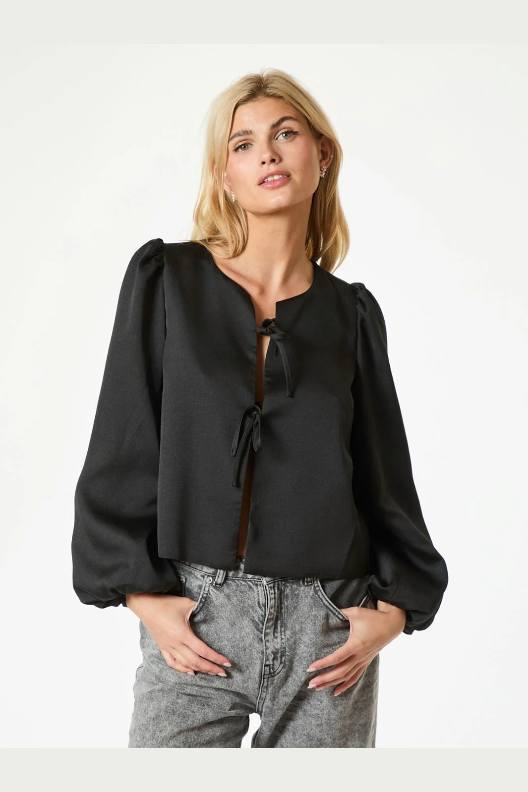 Neo Noir Daliska Dull Satin Blouse black