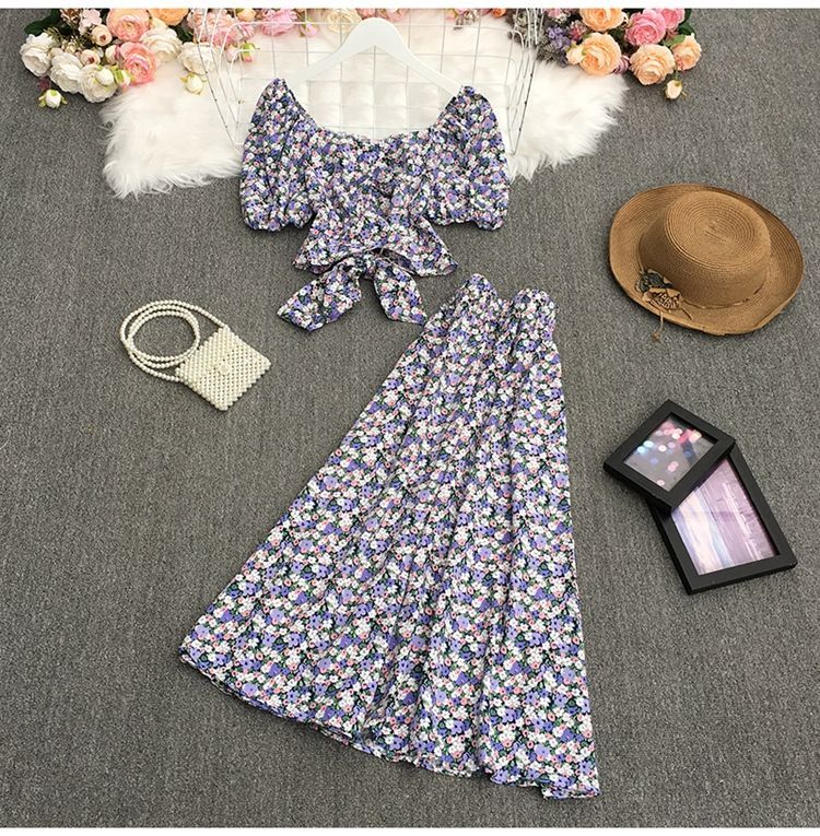 Dudu - Set: Blouse met korte mouwen en bloemenprint + Midi A-lijn rok