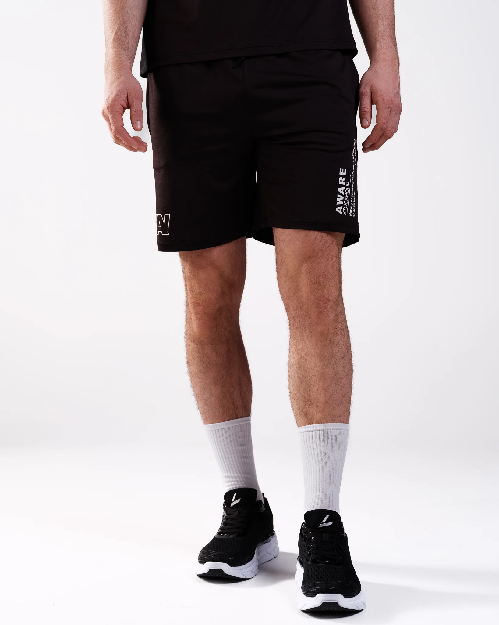 AWARE Shorts Black