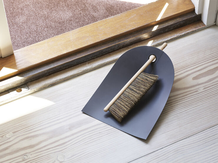 Normann Copenhagen Fejebakke Mørkgrå Dark grey