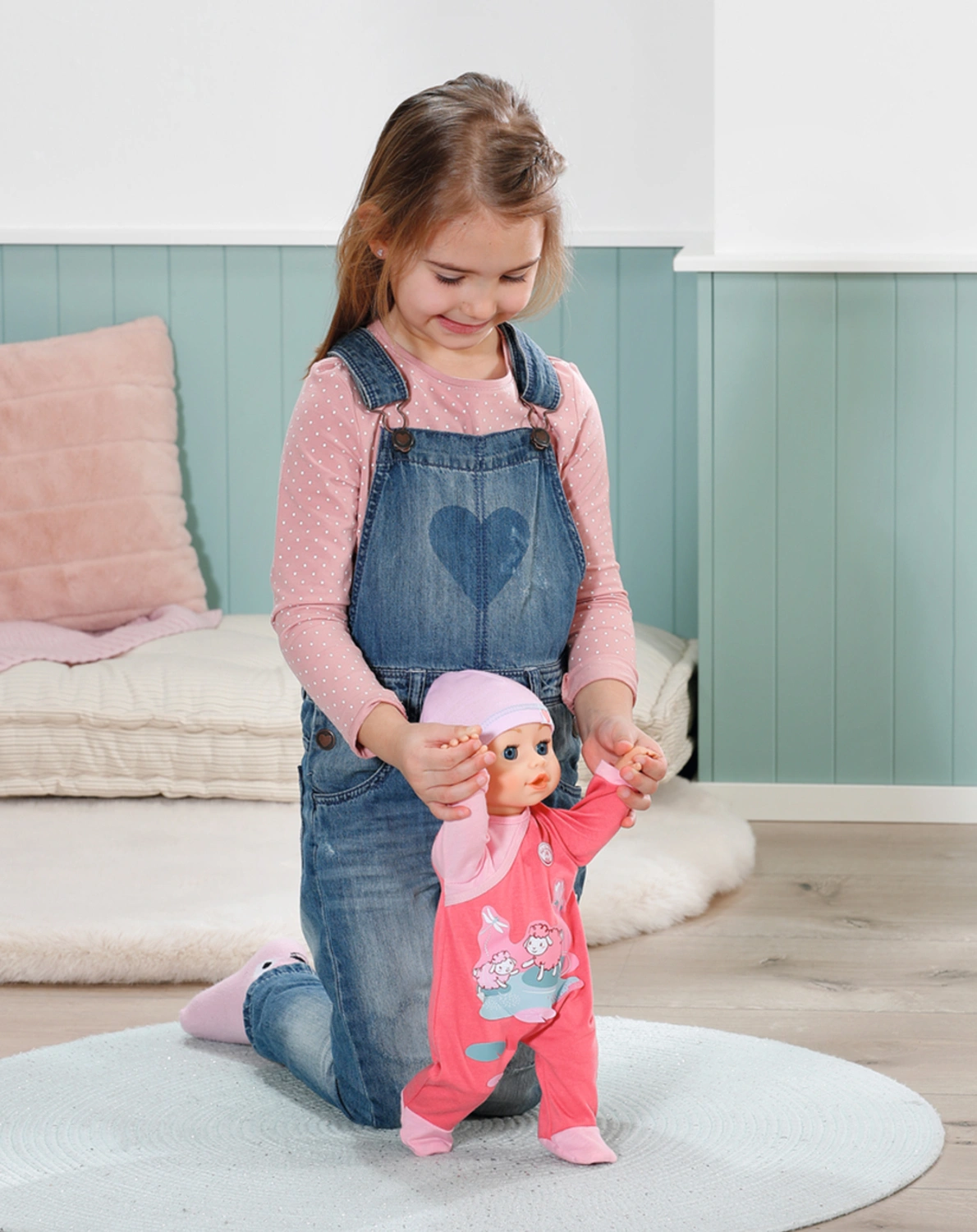 Baby Annabell® Puppe EMILY LAUF MIT MIR (43cm)