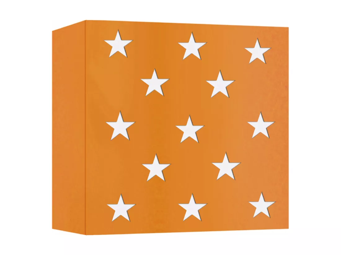 Applique enfant carré etoiles métal orange 10,5 cm.