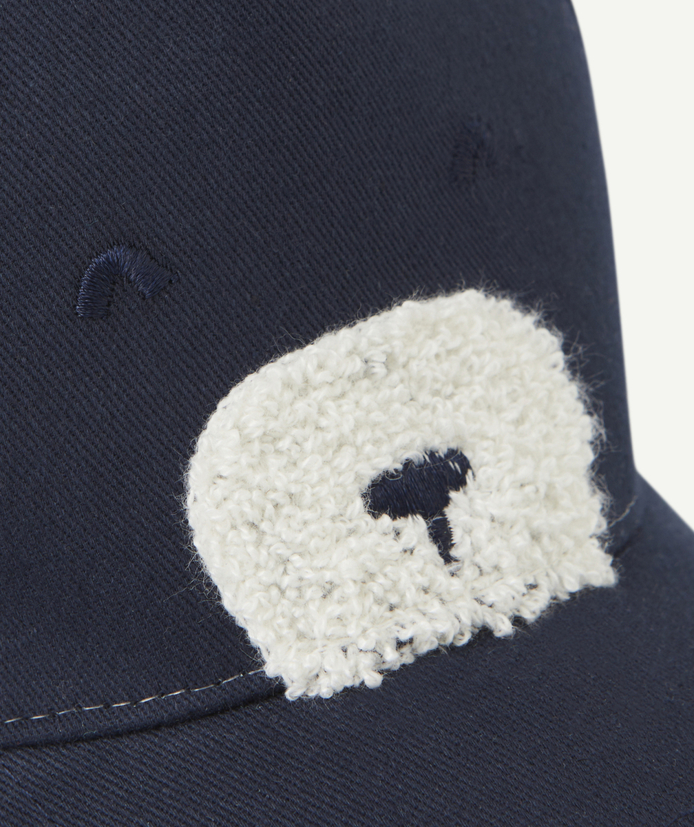 CASQUETTE BÉBÉ GARÇON BLEU MARINE THÈME OURSON AVEC DÉTAILS BOUCLETTES
