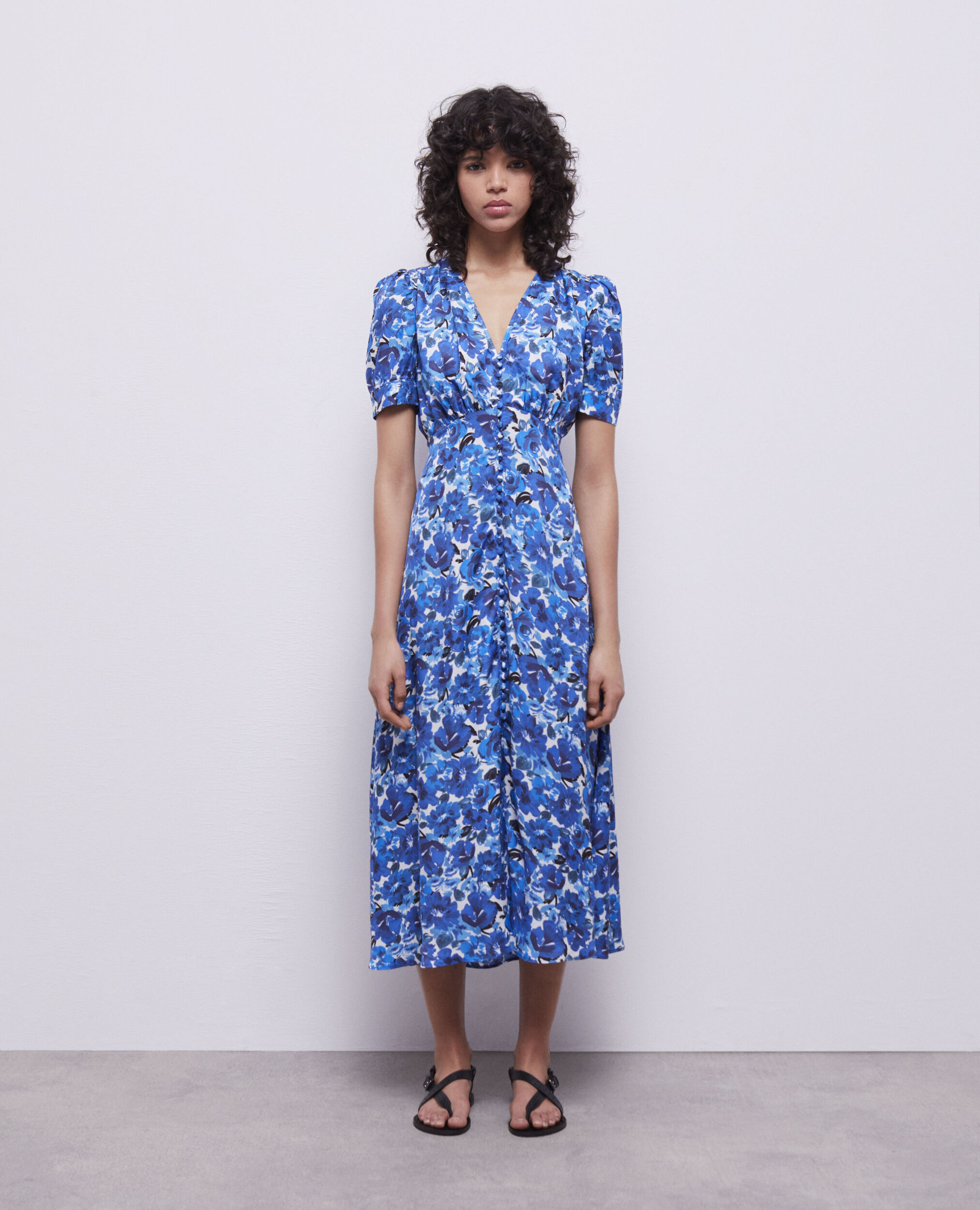 Robe longue imprimée avec boutonnage