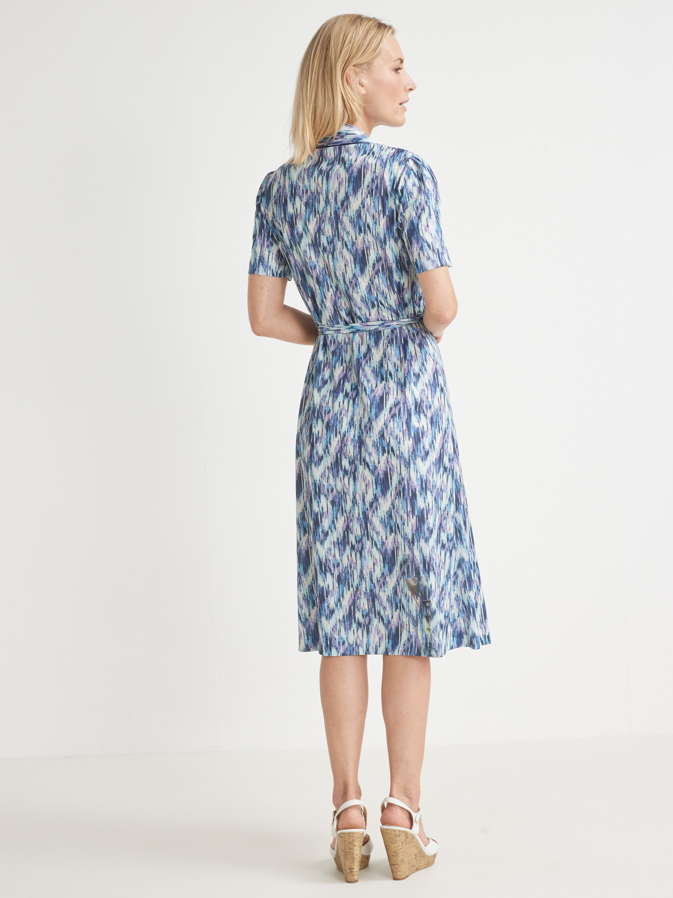 Robe classique col tailleur