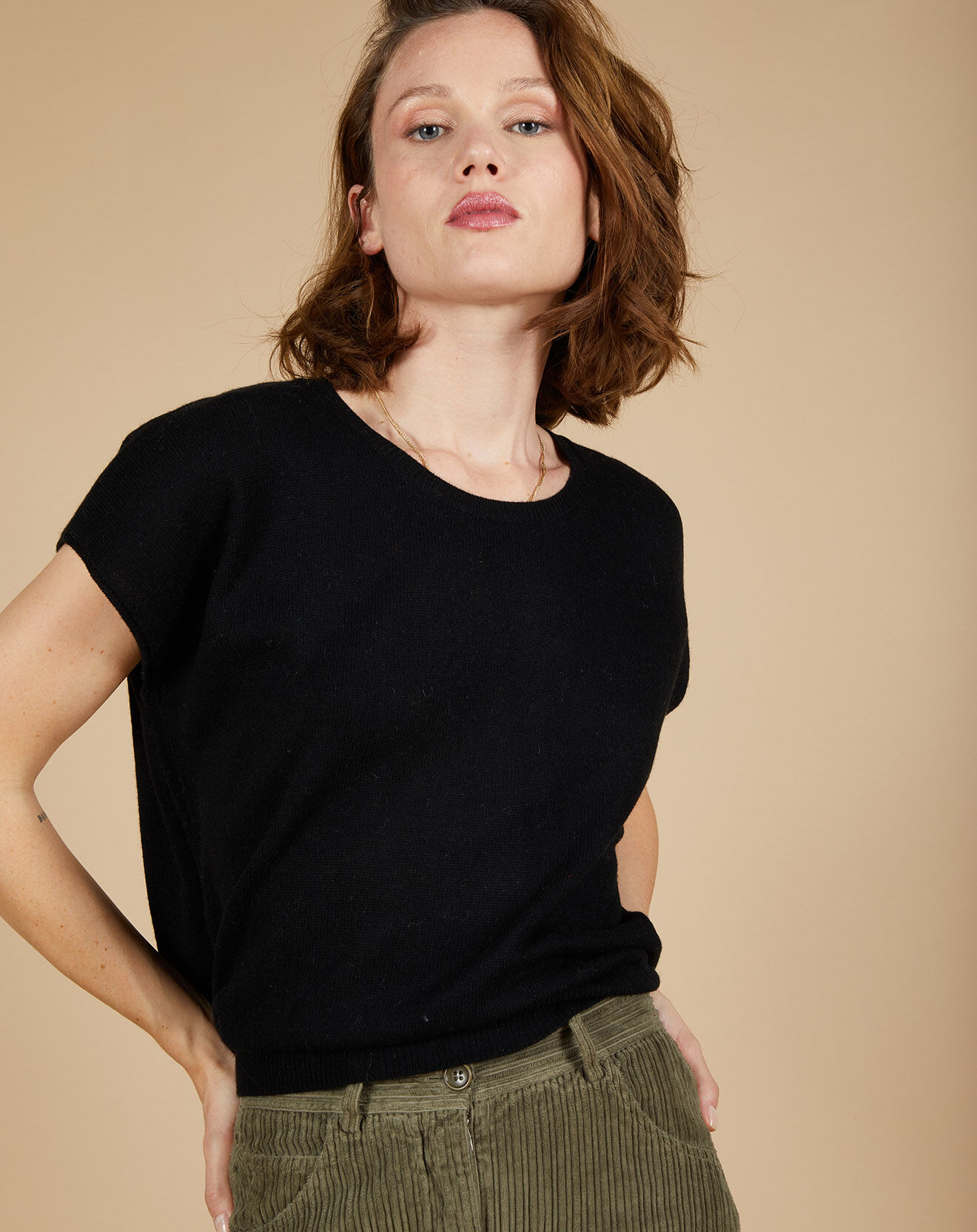 Cashmere Tribu Pull 100% Cachemire Laurène manches courtes noir