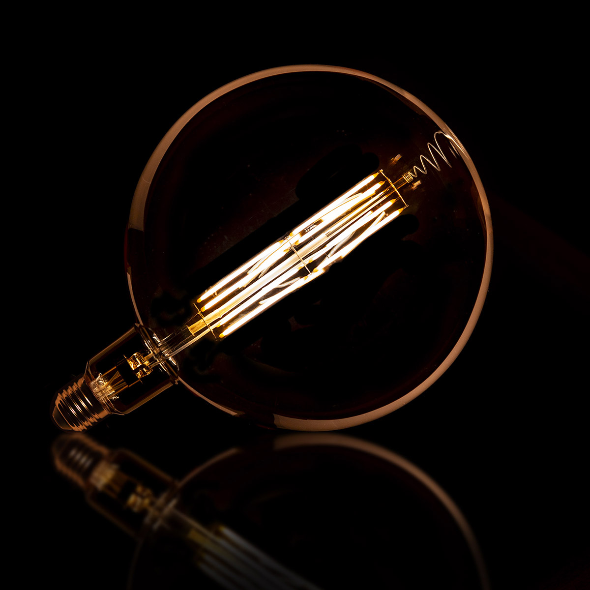 Lamp E - LED filament bol Ø20 Amber