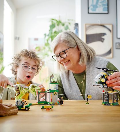 LEGO? Jurassic WoRød - T. Rex P? Dinosaurflugt 76944 - 140 Dele